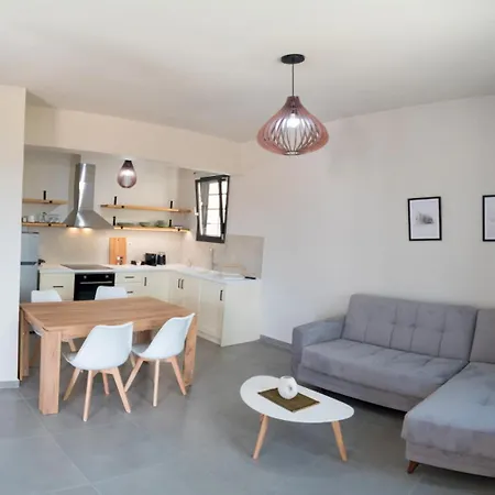 Argolis Stone Homes -δ1 *