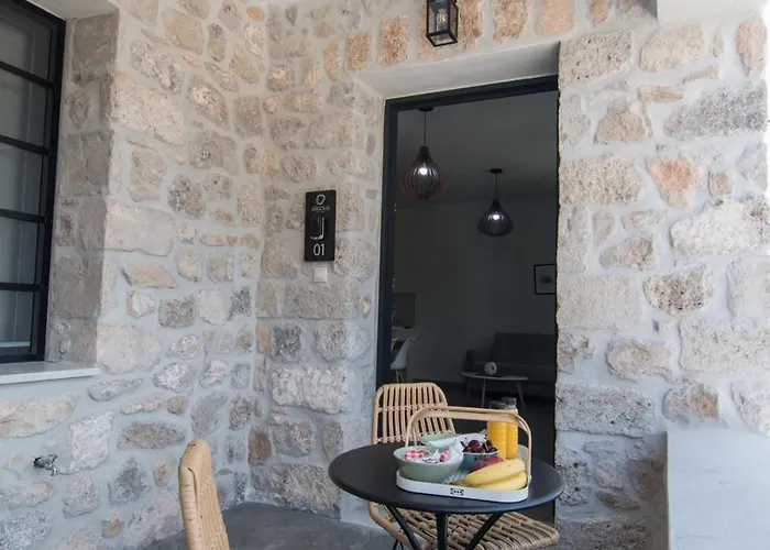 Argolis Stone Homes דירה *